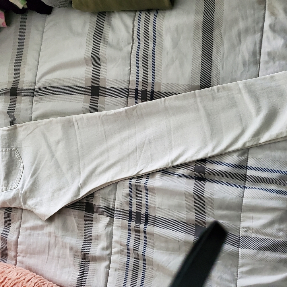 3 bundle of 👖 - Picture 4 of 9